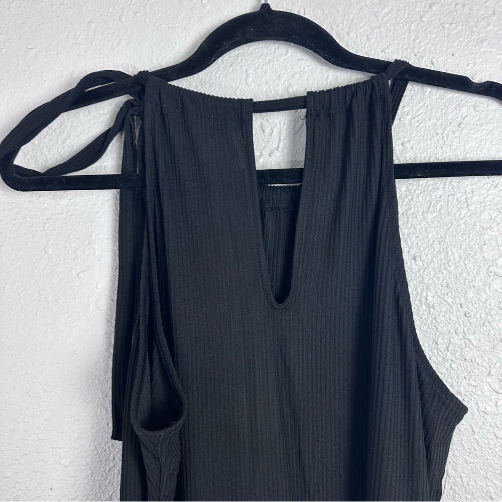 GILLI Elegant Black Sleeveless Dress - Picture 7 of 9